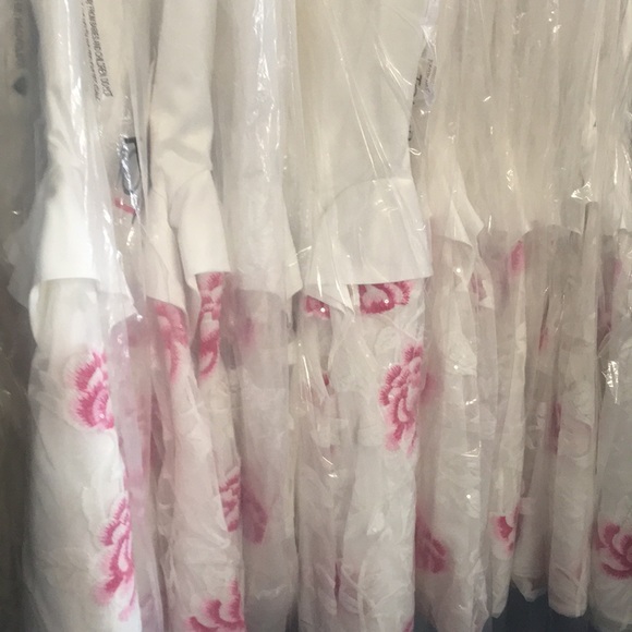 HOMECOMING White/pink cocktail dress by Tony Bowls - Picture 3 of 6